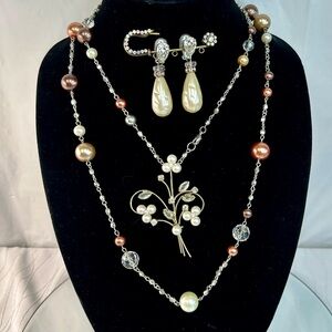 Vintage Pearl and Crystal Jewelry Set - Necklace, Brooch & Clip On Earrings